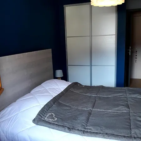 Le Du Rosay Apartment *
